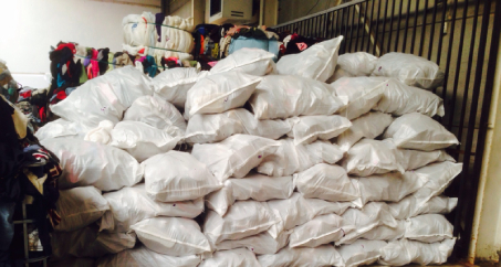 Yarit est spécialisée dans l’achat et la vente des vêtements deuxième main